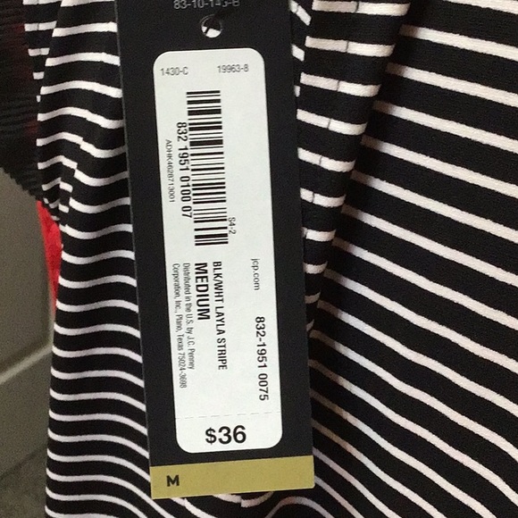 💕NWT💕 Worthington Blk/why Layla striped top size medium - Picture 7 of 7